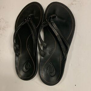 OluKai Womens Sandals Size 7 double strap